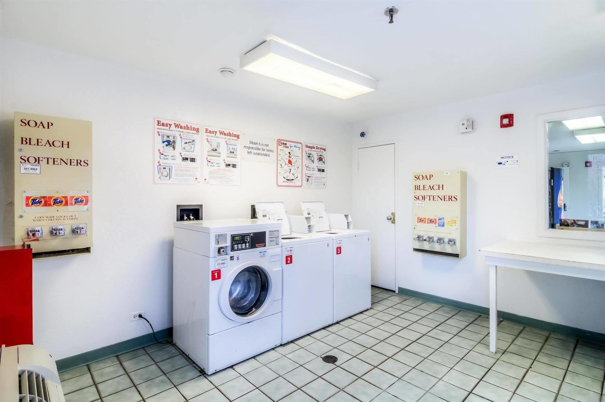 Motel 6 Chicago - Elk Grove Elk Grove Village Kültér fotó