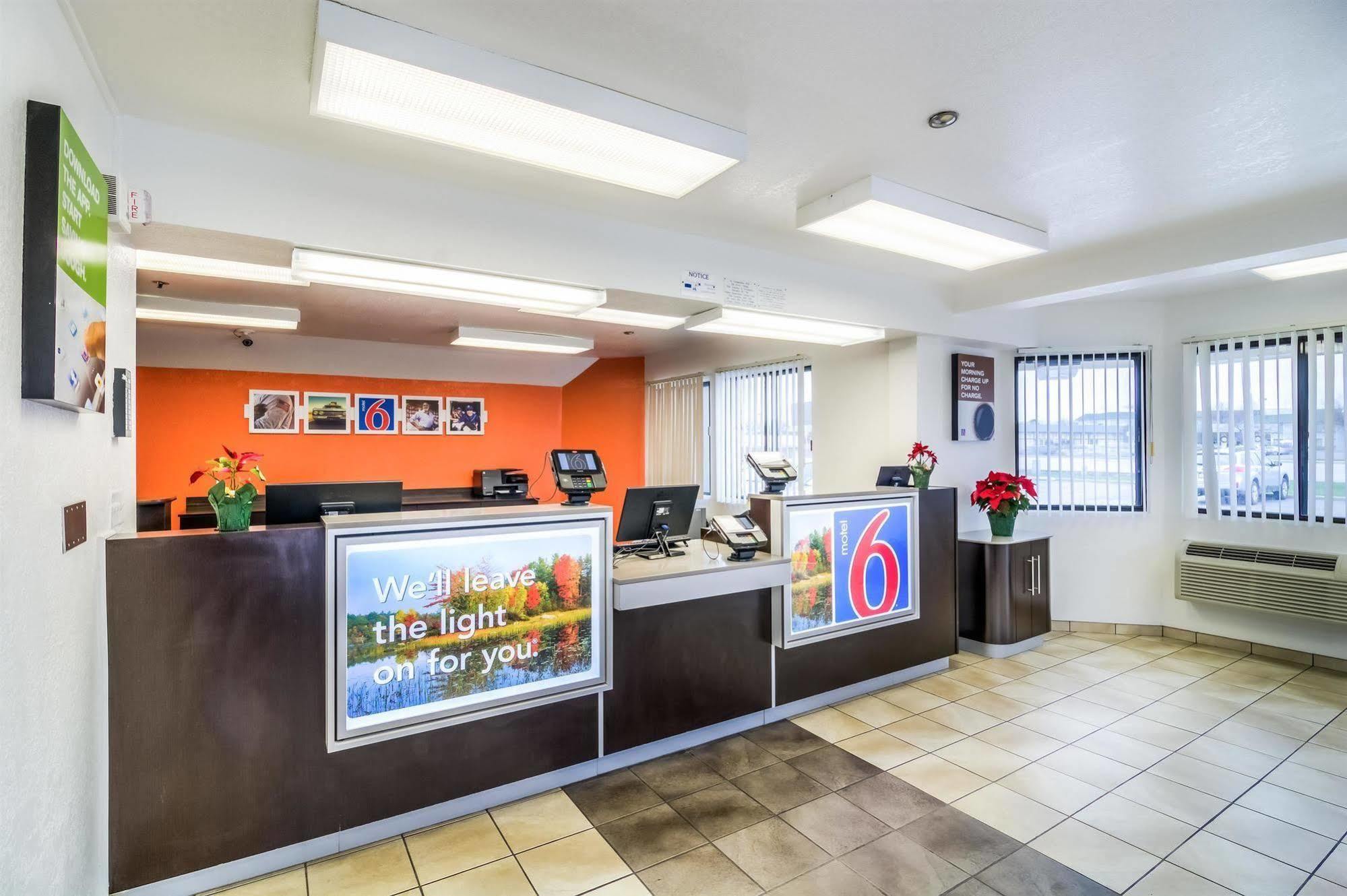 Motel 6 Chicago - Elk Grove Elk Grove Village Kültér fotó