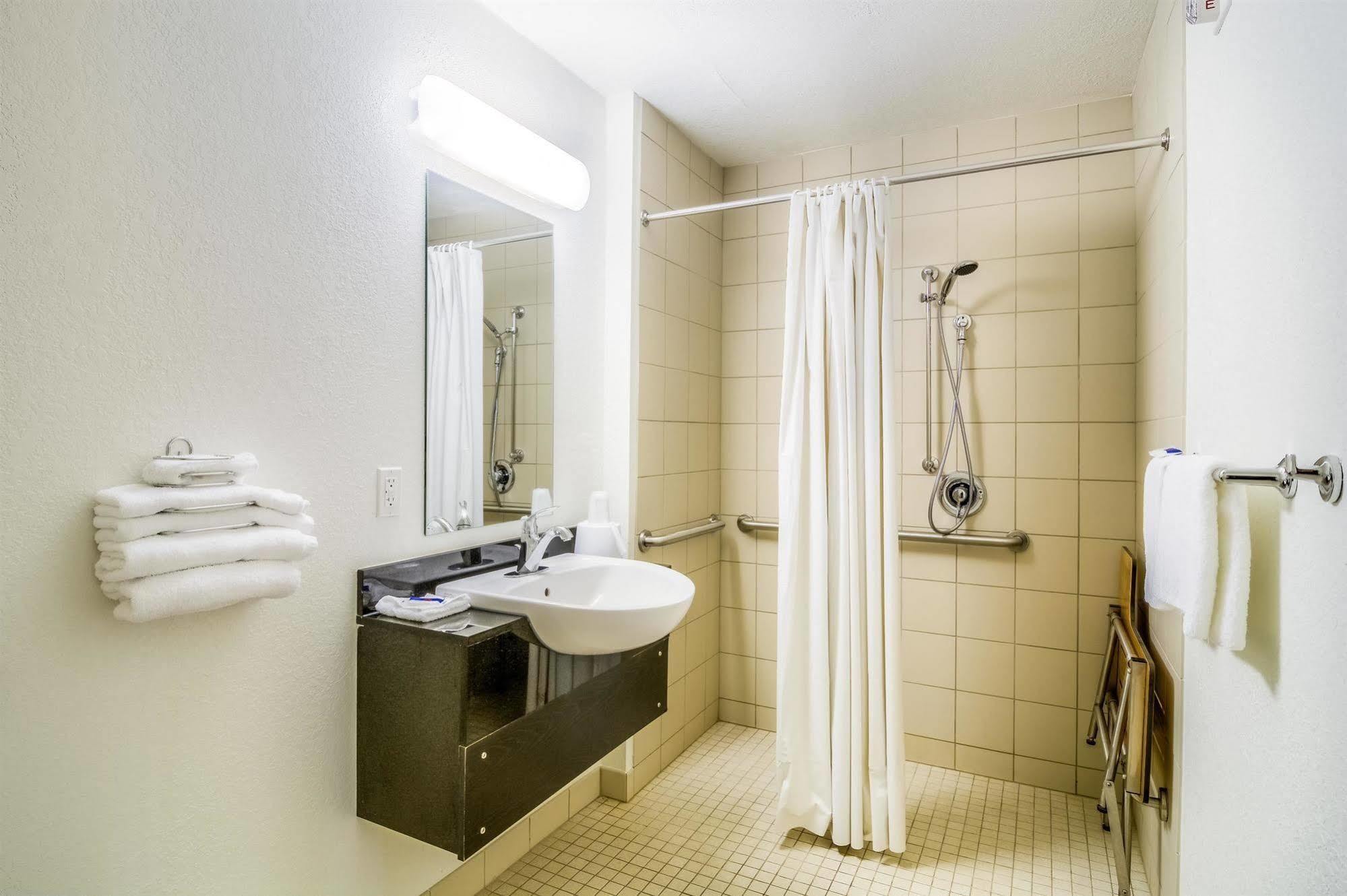 Motel 6 Chicago - Elk Grove Elk Grove Village Kültér fotó