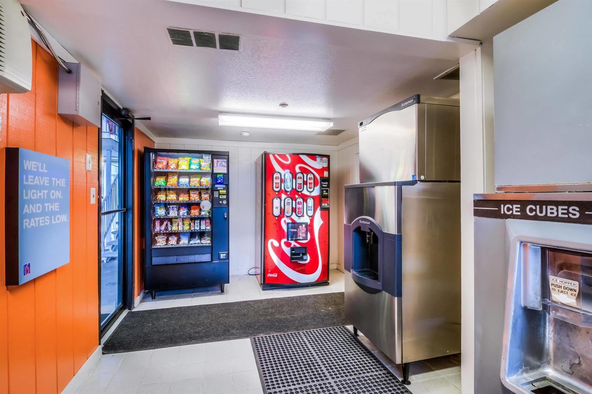 Motel 6 Chicago - Elk Grove Elk Grove Village Kültér fotó