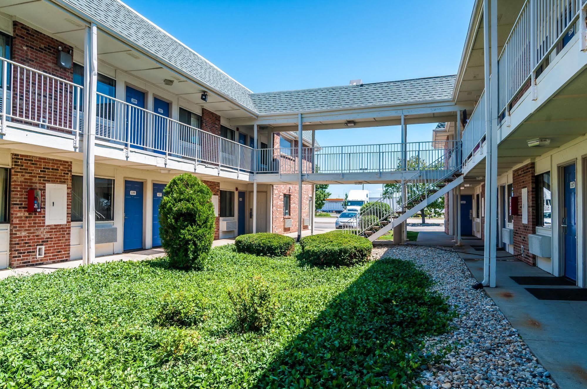 Motel 6 Chicago - Elk Grove Elk Grove Village Kültér fotó