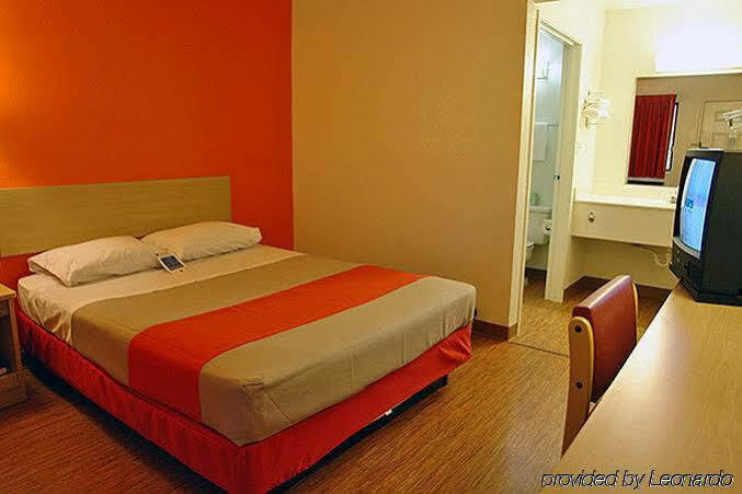 Motel 6 Chicago - Elk Grove Elk Grove Village Kültér fotó